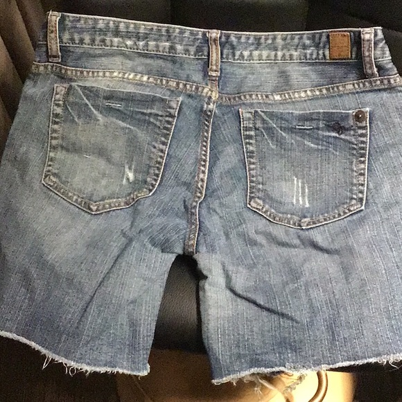 Boyfriend short , cutoff style size 30 - Picture 2 of 2